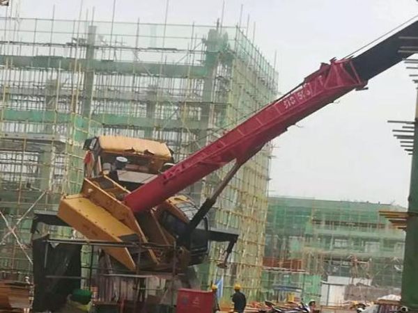 曹妃甸区吊车租赁公司_吊车出租的安全装置及知识